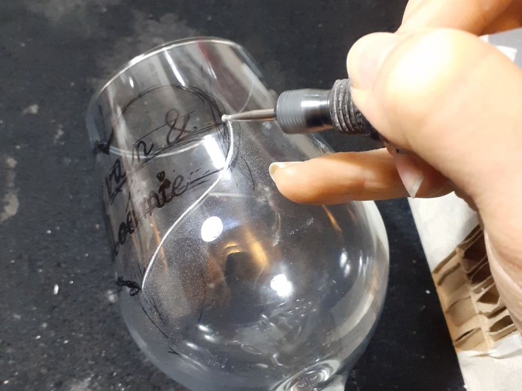 verre Toulouse Gravure-personnalisée Plaisance-du-Touch Graveur-sur-verre