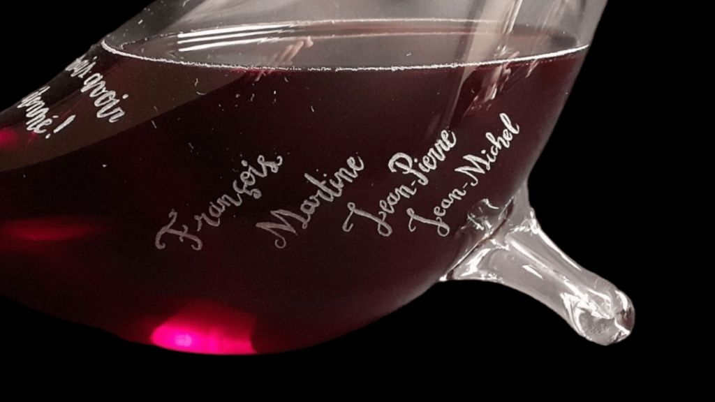 gravure  sur carafe à décanter toulouse plaisance du touch