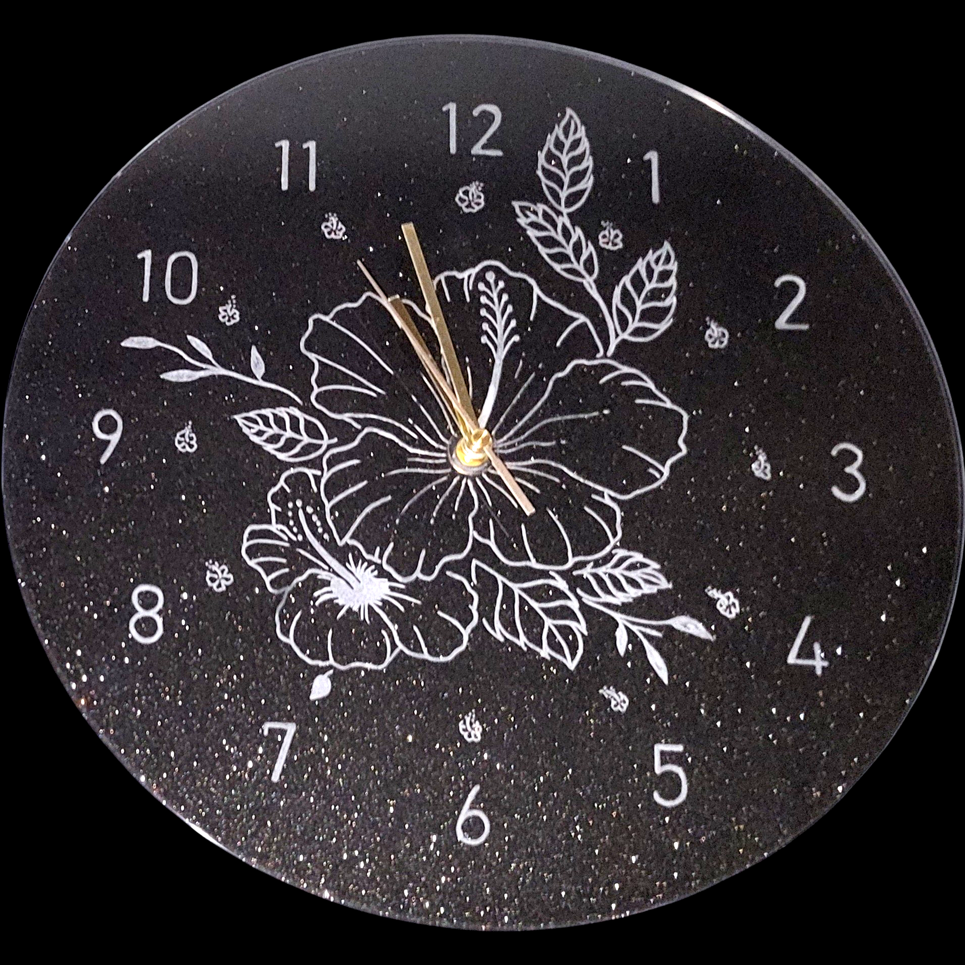 gravure sur verre horloge ibiscus
